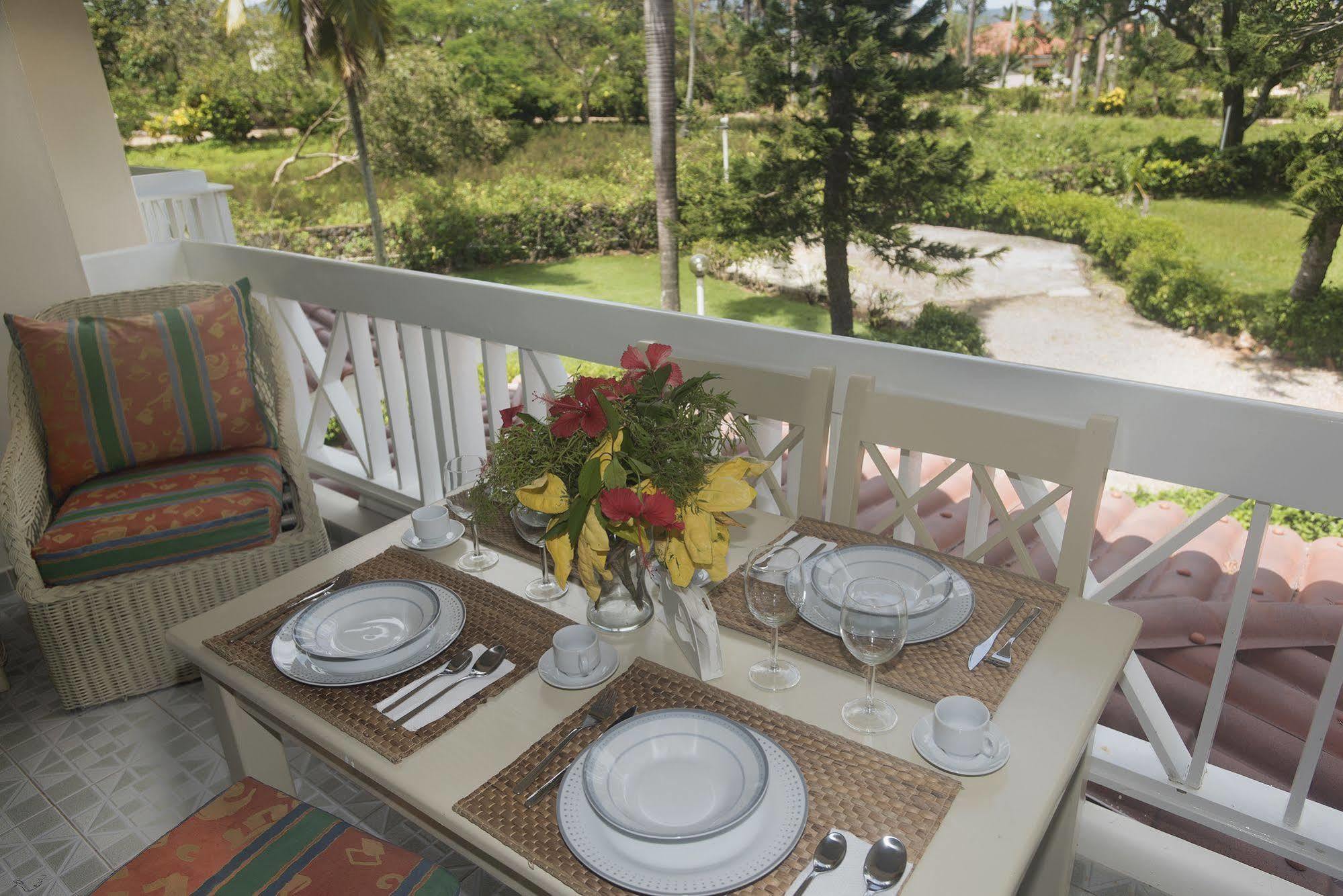 El Pelicano Apart-Hotel Las Galeras Zewnętrze zdjęcie